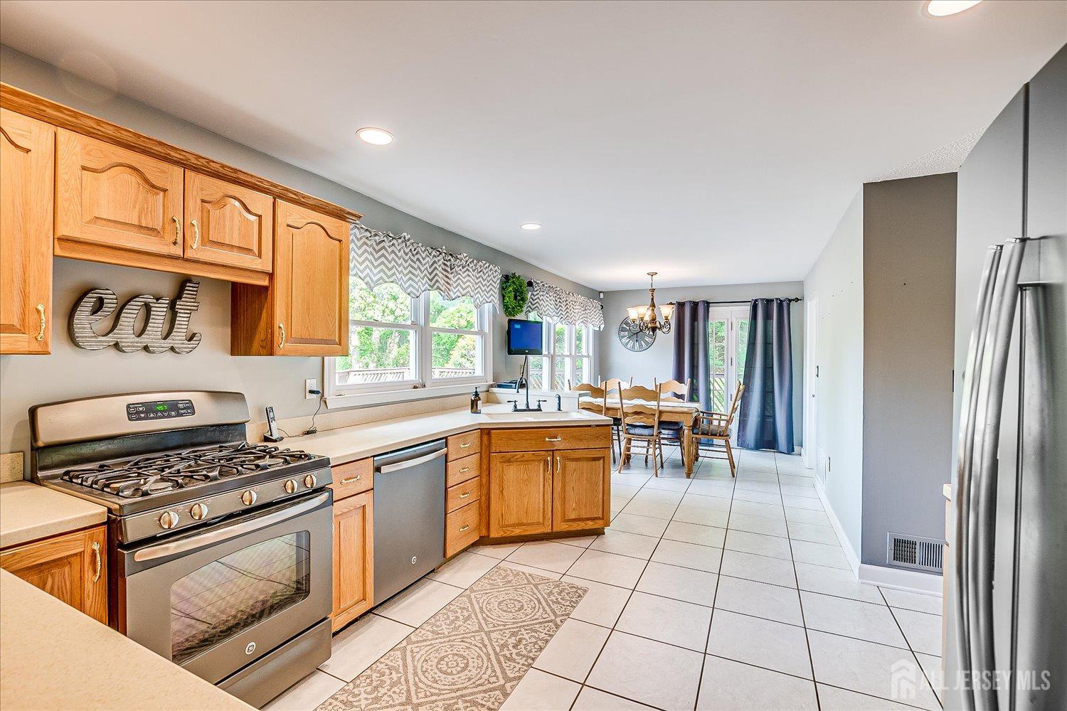 6 Firethorn Road, Old Bridge, NJ, 08857 image 10