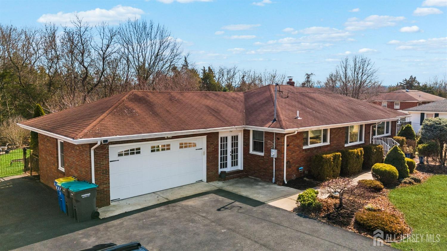 32 Cedar Grove Image 1