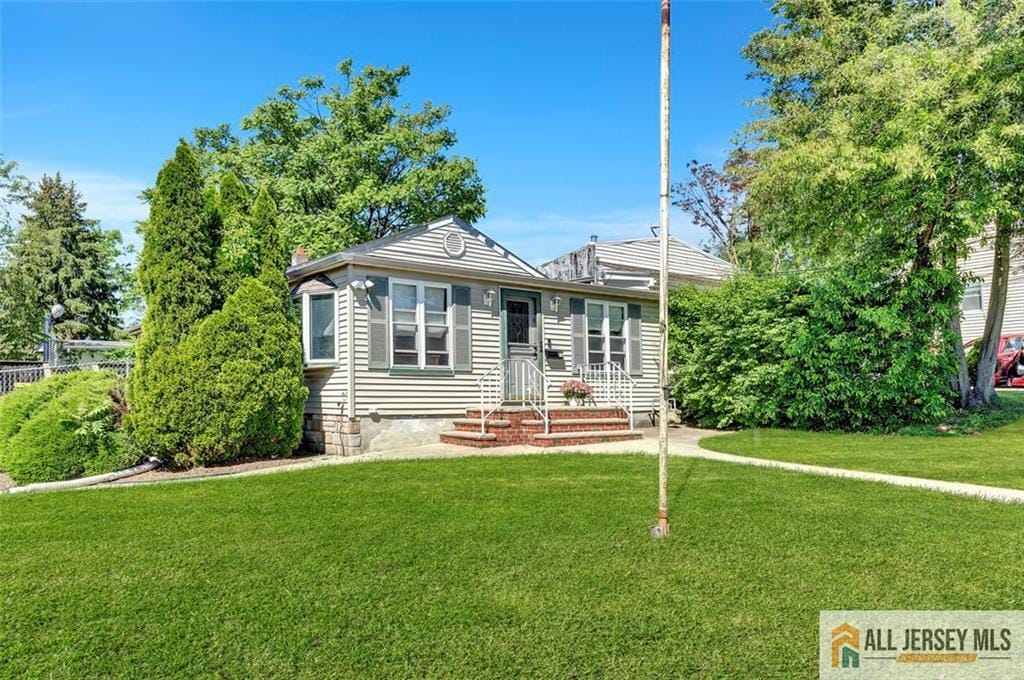 71 Russell Street, Woodbridge Proper, NJ, 07095