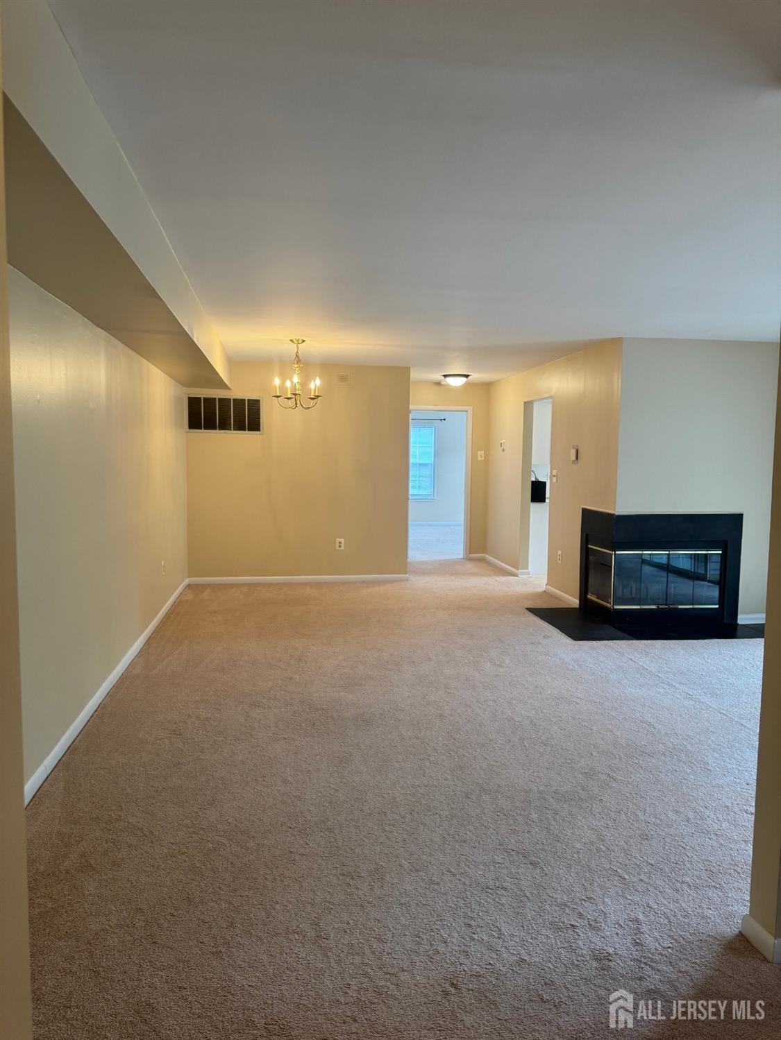 112 Biscayne Court 8 Image 3