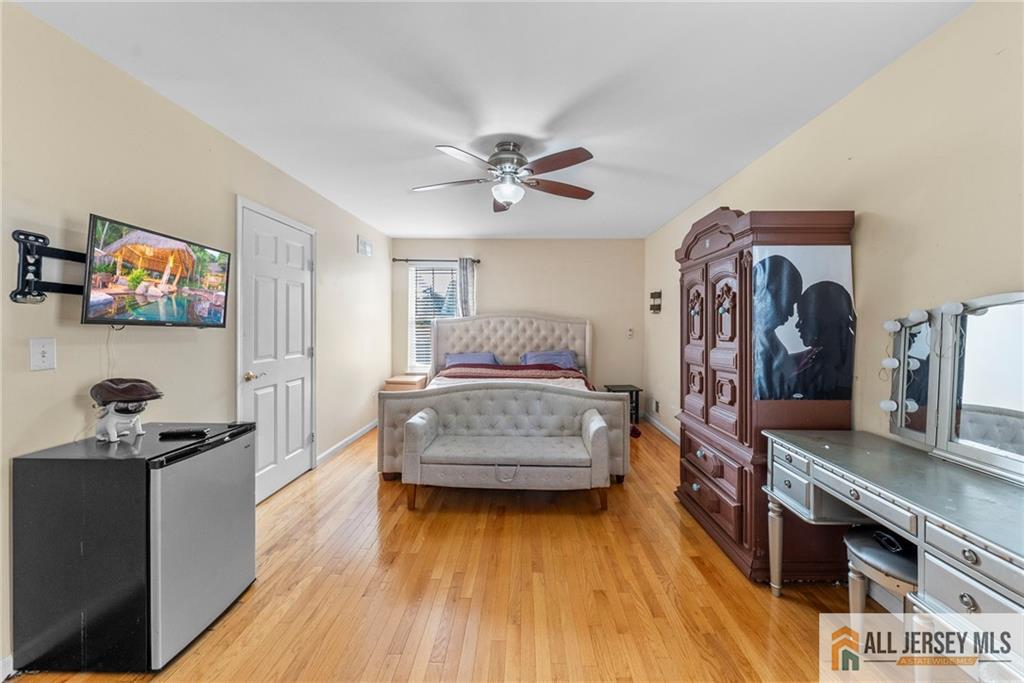 19 Edgegrove Street, Edison, NJ, 08837 image 32