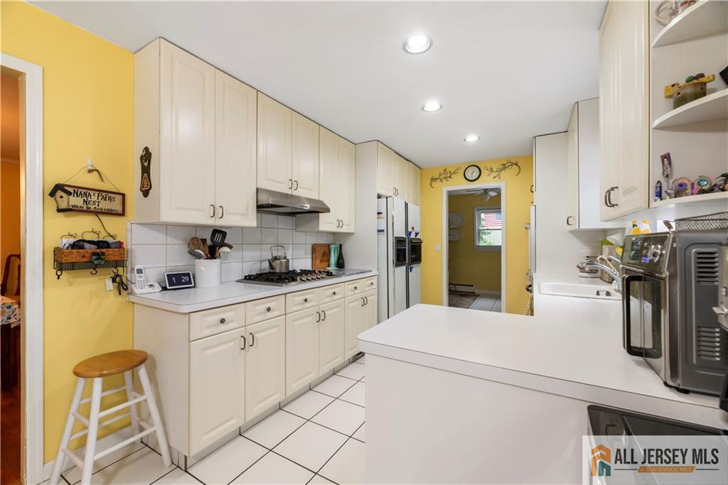 14 Devon Road, Edison, NJ, 08820 image 17