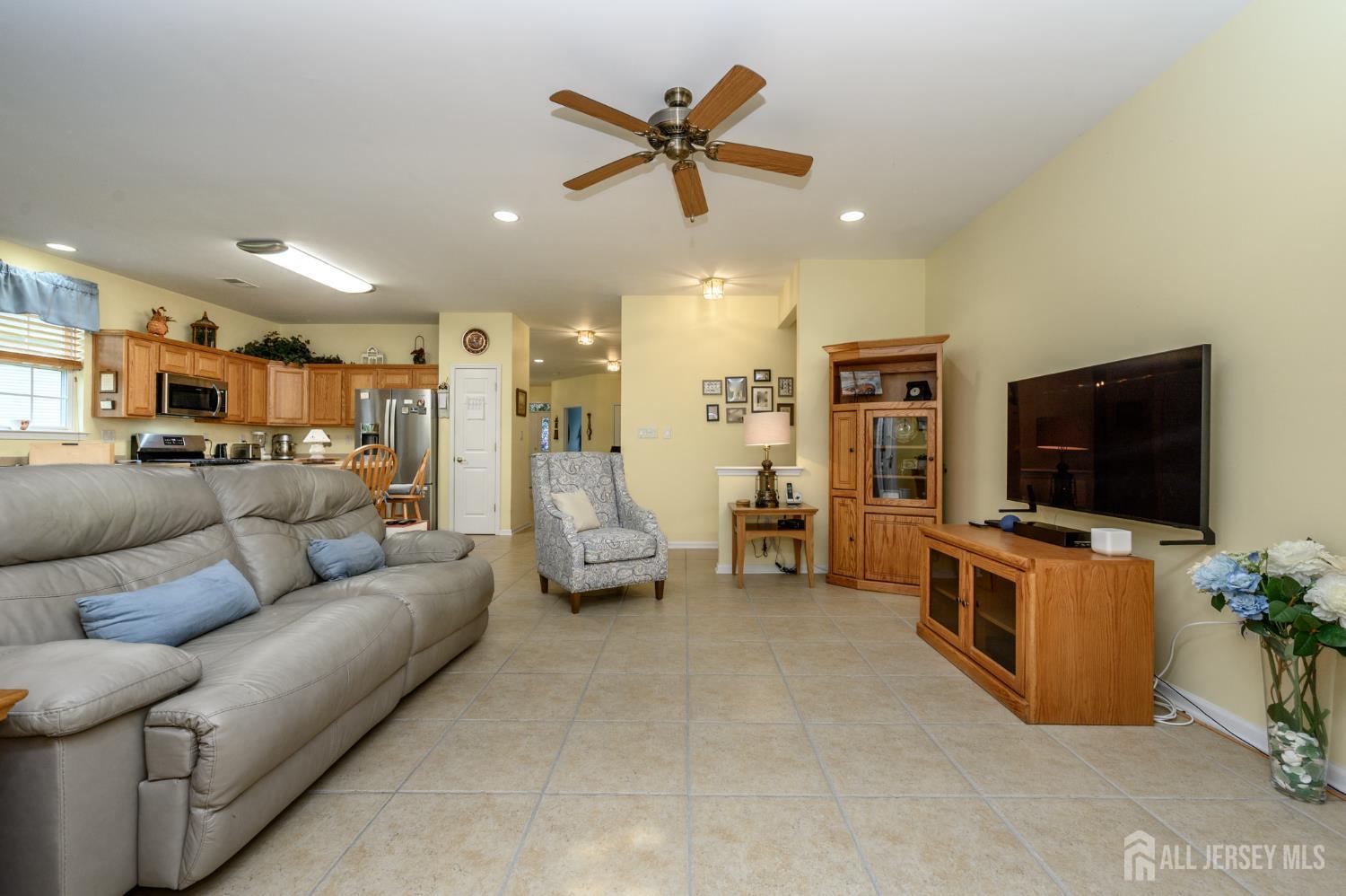 26 Woodstock Court, Jackson, NJ, 08527 image 16