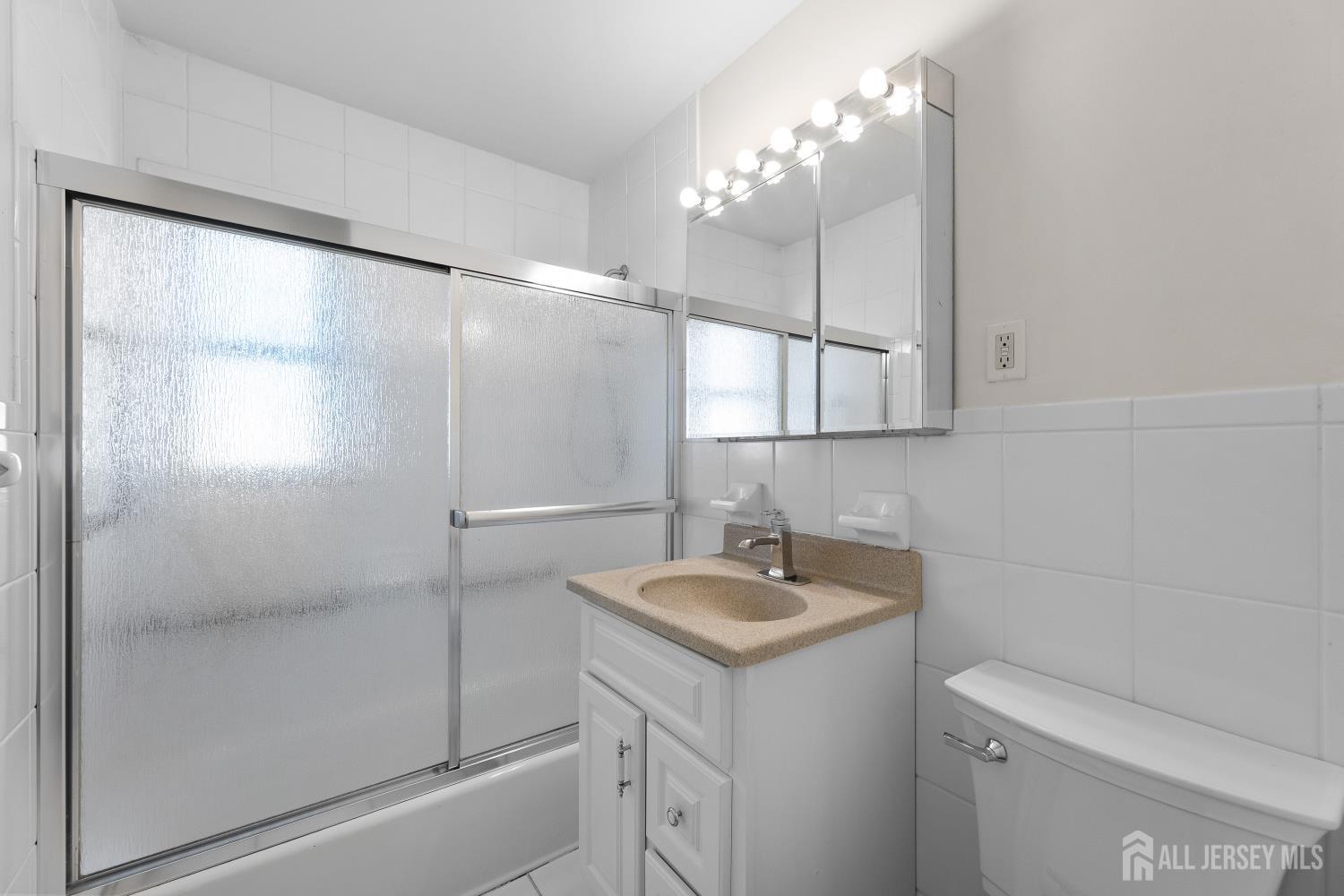 82 Mercer Street, Menlo Park Terrace, NJ, 08840 image 17