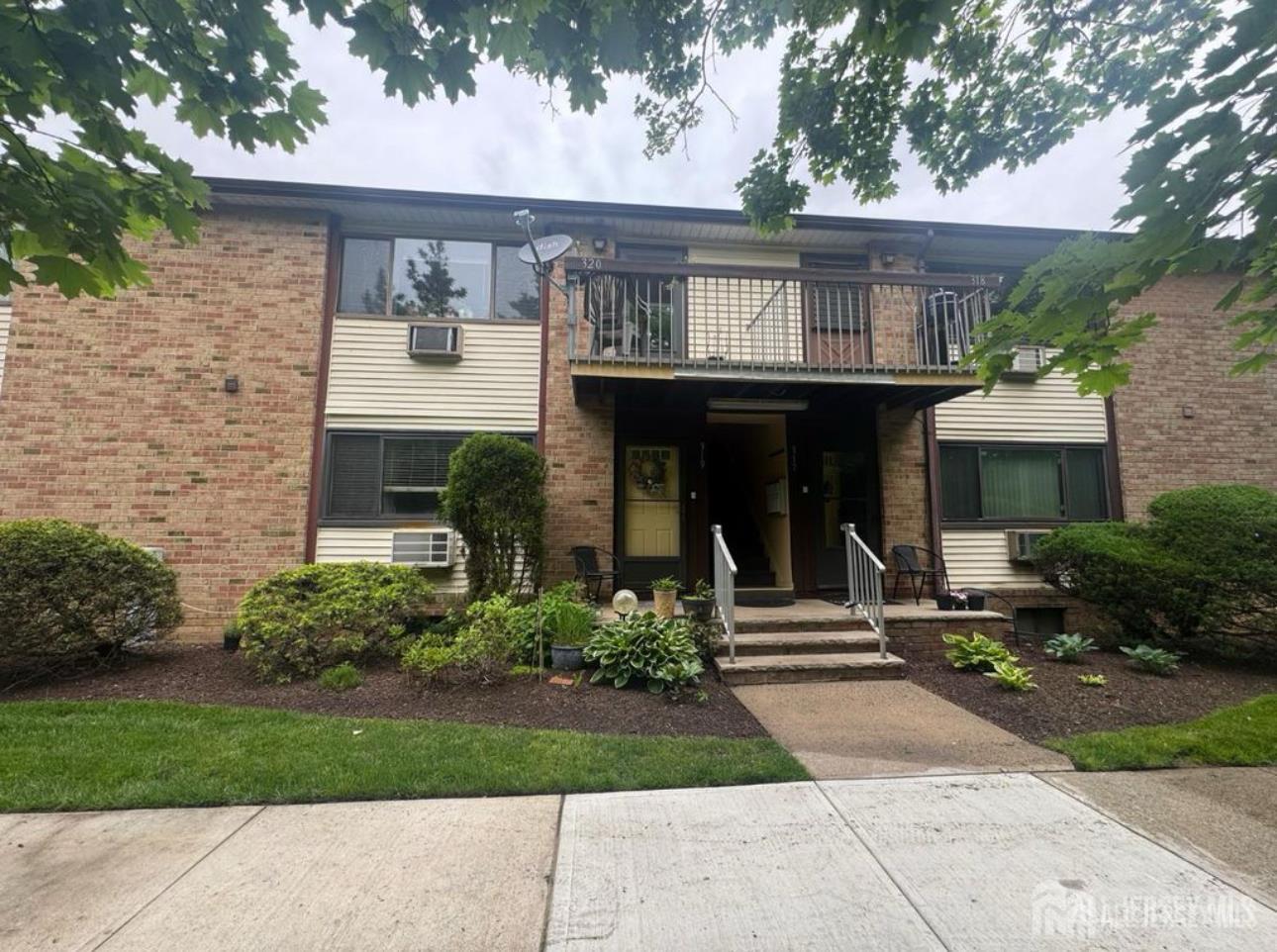 320 Cricket Lane, Woodbridge Proper, NJ, 07095