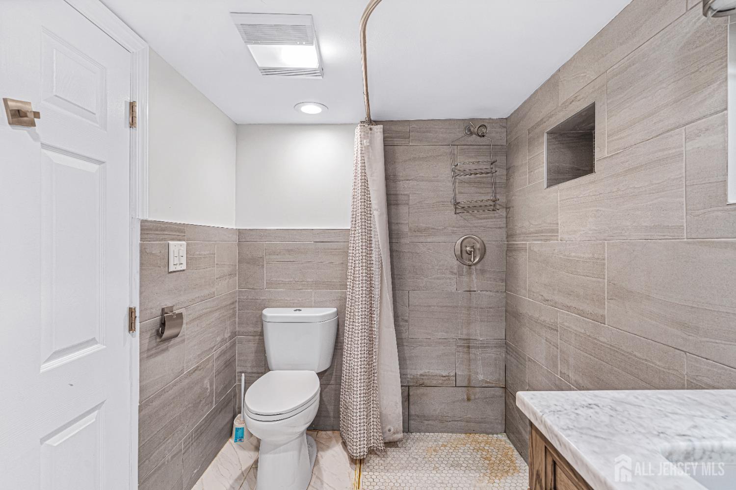425 Grove Avenue, Metuchen, NJ, 08840 image 24
