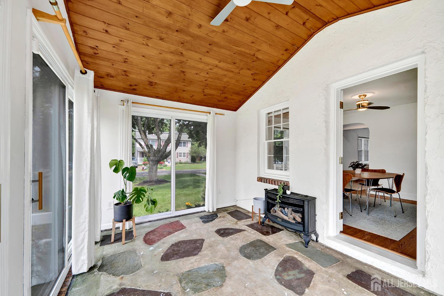 10 Shaw Drive, Franklin, NJ, 08528 image 18