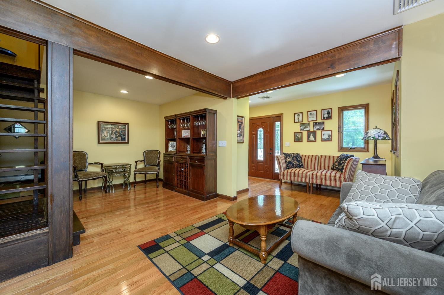 22 Roosevelt Street, Pequannock, NJ, 07440