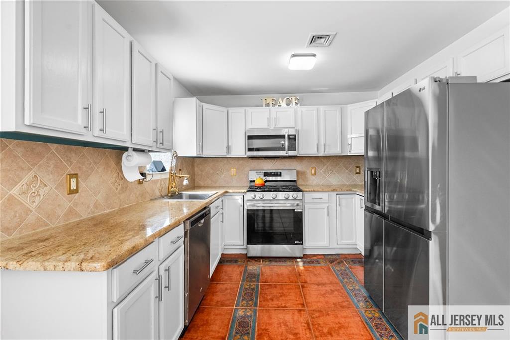 19 Edgegrove Street, Edison, NJ, 08837 image 13