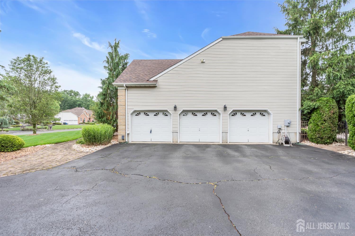 329 Valley View Circle, Freehold Twp, NJ, 07728 image 88