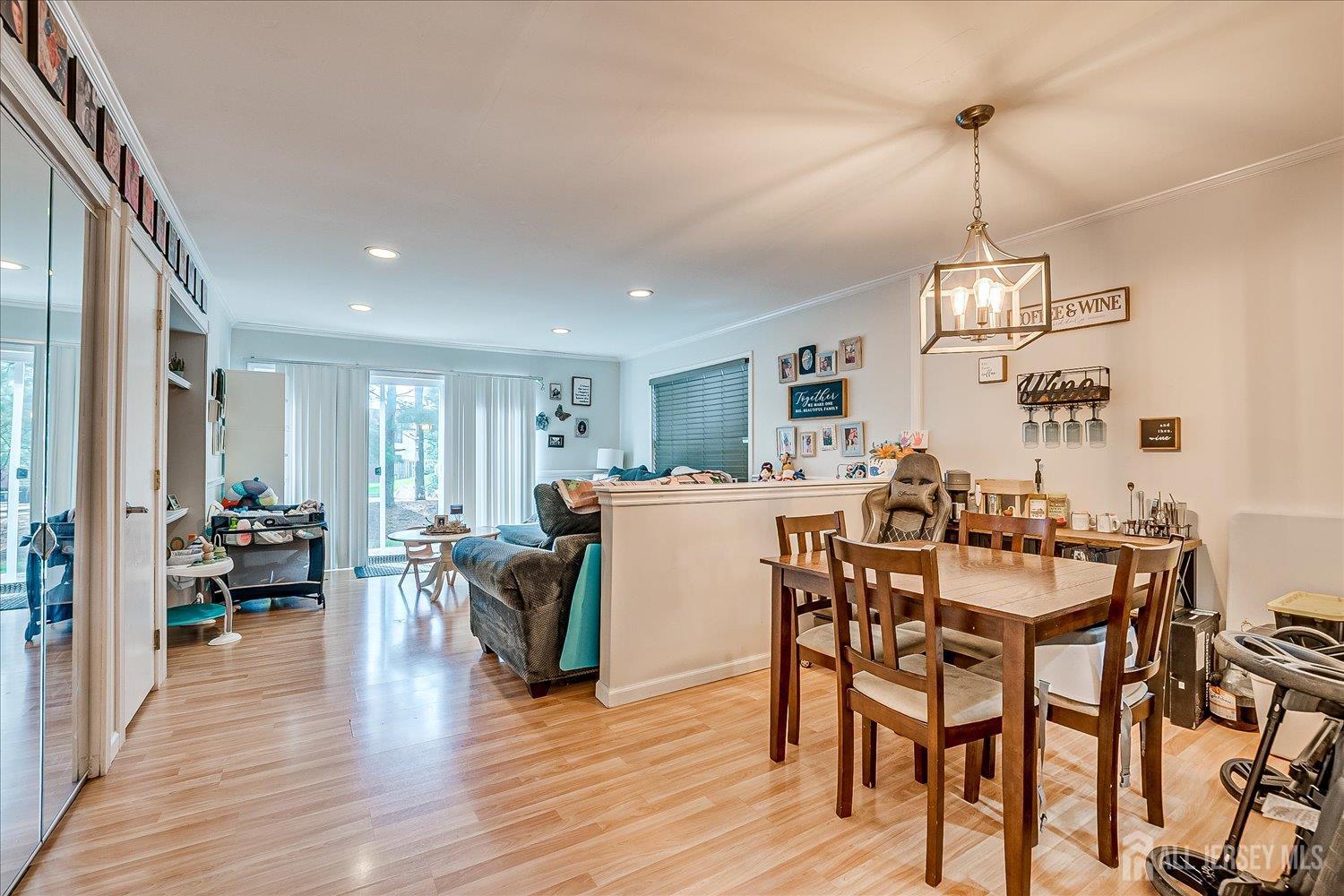 325 McDowell Drive Image 3