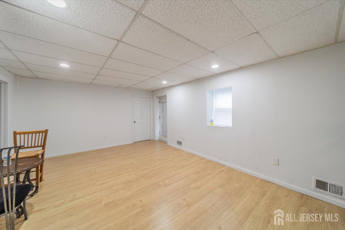 36 Henry Street, Edison, NJ, 08820 image 16
