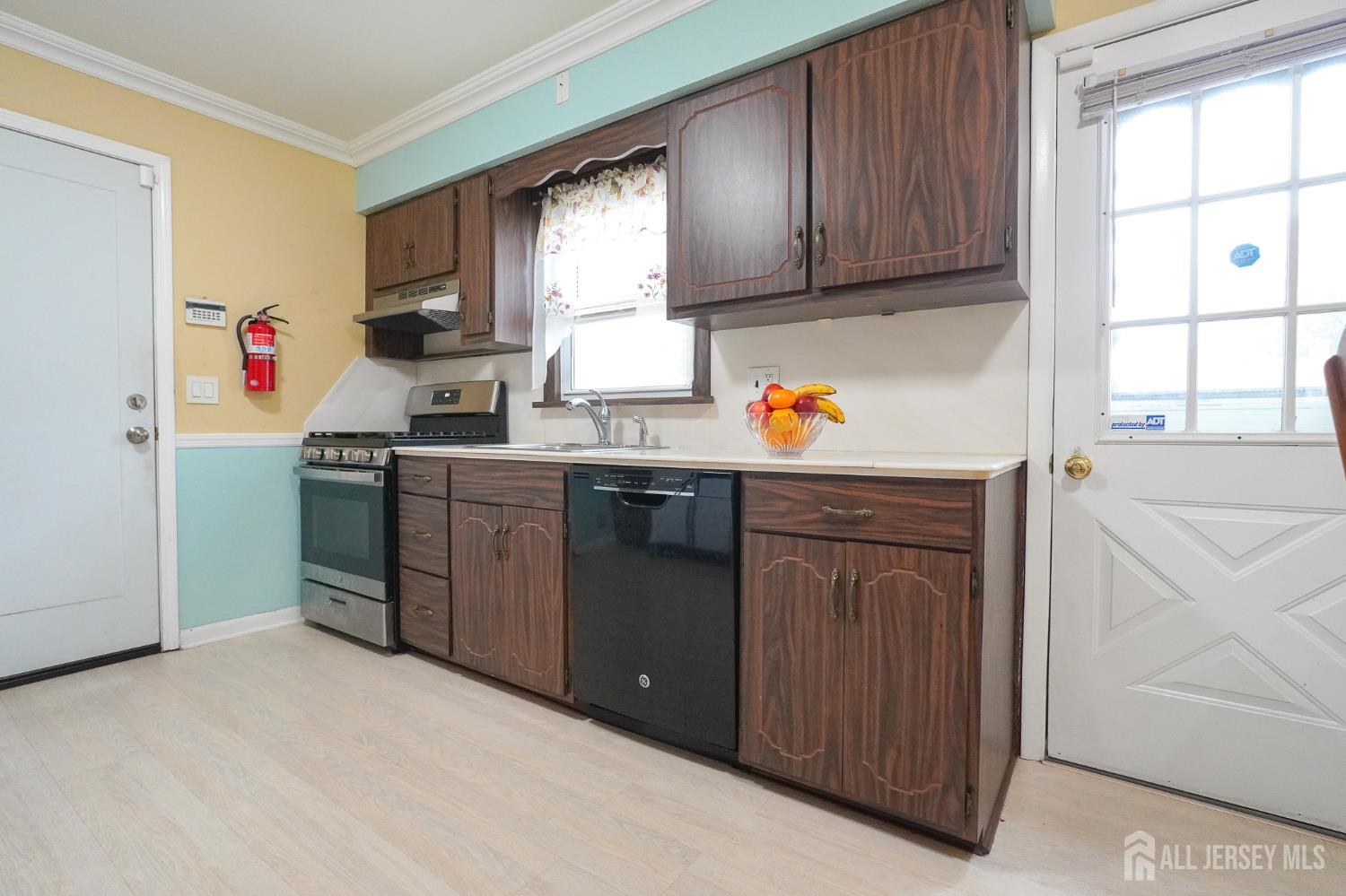 51 Vera Street, Piscataway, NJ, 08854 image 11