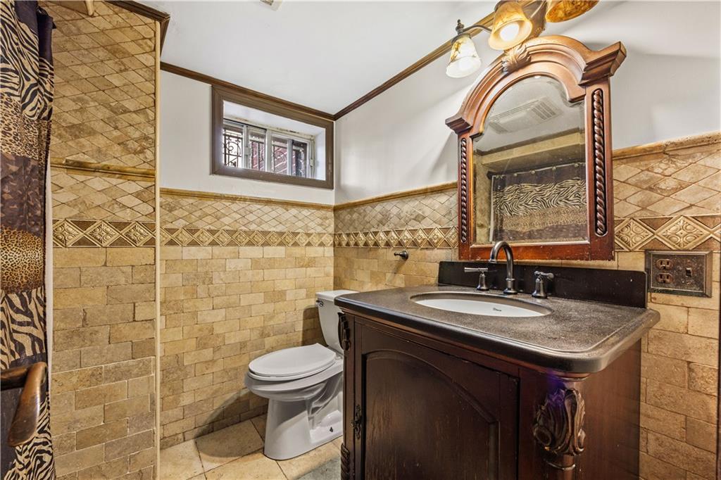 7724 Colonial Road, Brooklyn, New York, 11209 image 14
