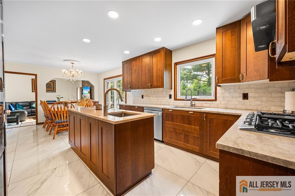 2 Silver Hollow Road, North Brunswick, NJ, 08902 image 13