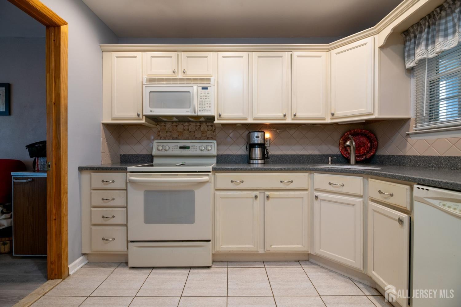 100 Neilly Court, Old Bridge, NJ, 08857 image 11