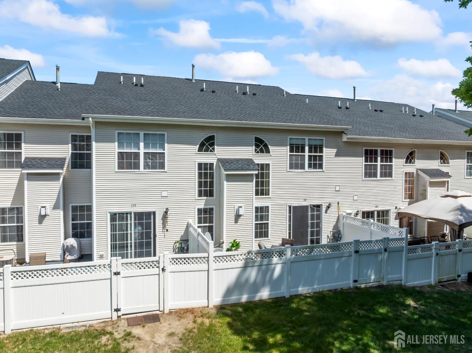 181 Windsong Circle Image 5