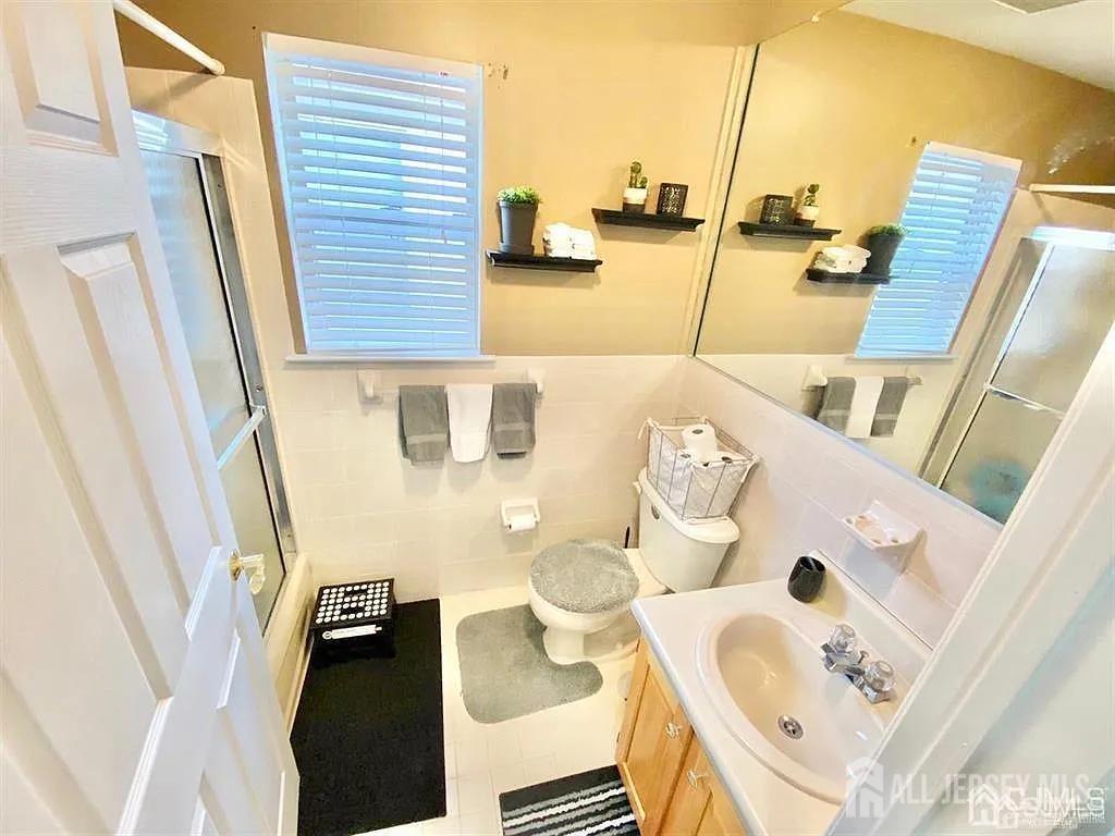 790 Harbortown Boulevard, Perth Amboy, NJ, 08861 image 20