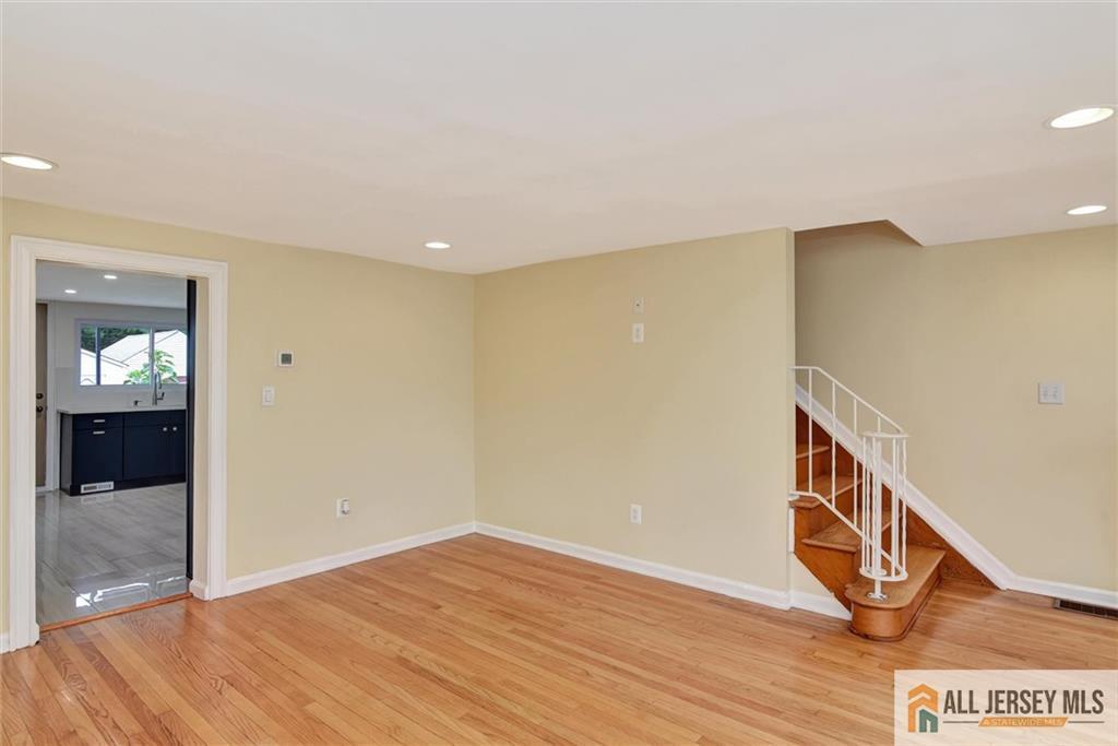 27 Laurel Street, South Amboy, NJ, 08879 image 12
