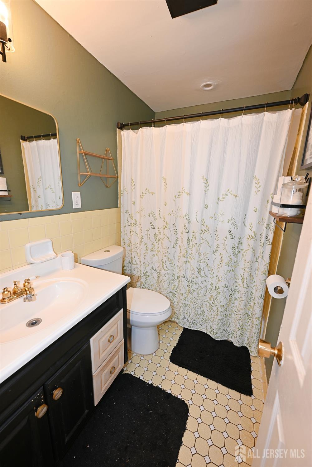 8 Michelle Avenue, Old Bridge, NJ, 08857 image 11
