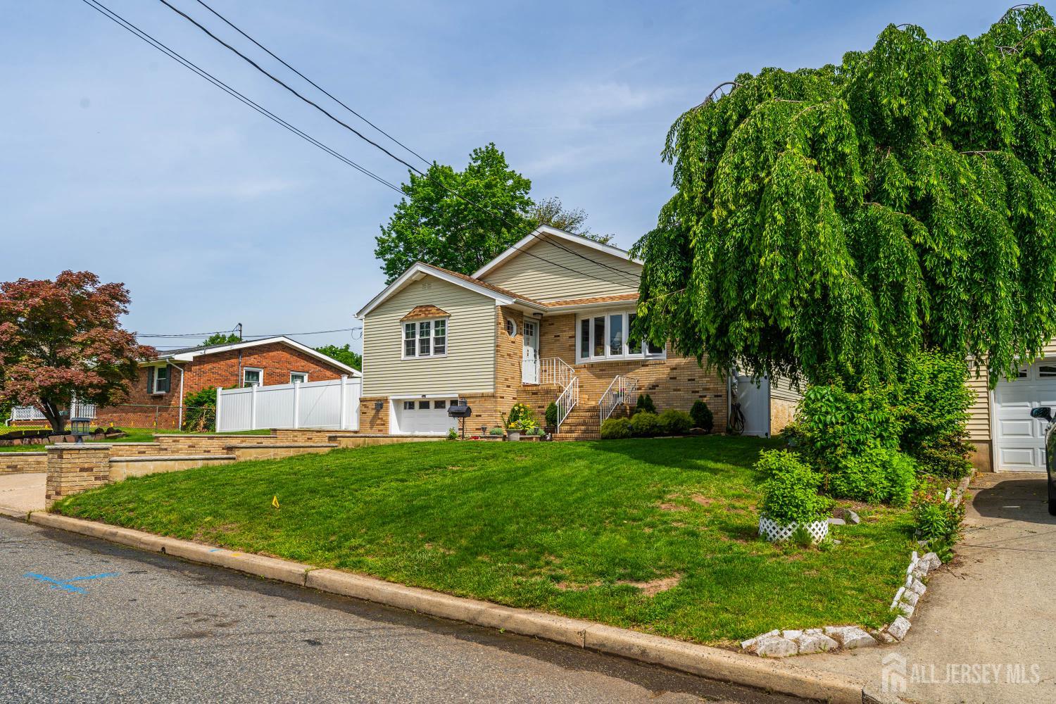 201 Summit Avenue, Fords, NJ, 08863