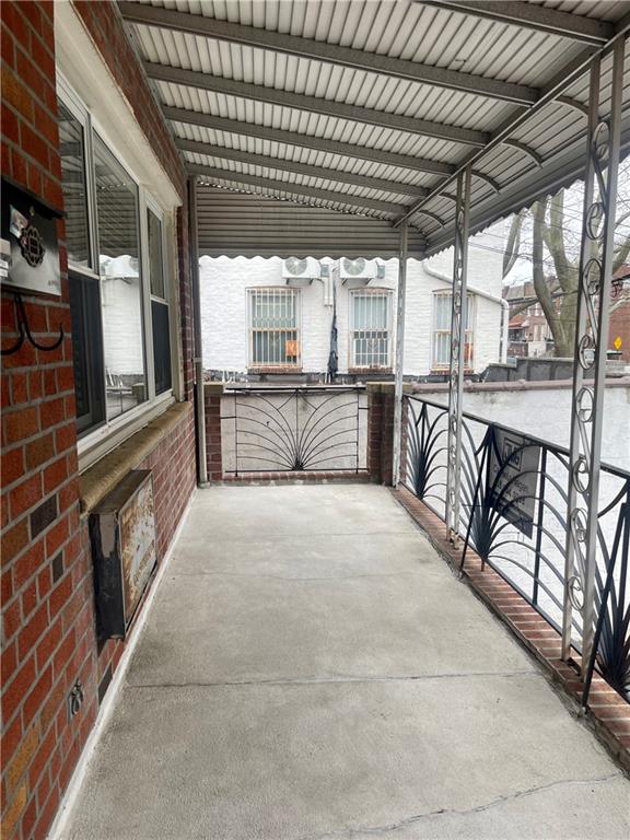 33 Avenue V, Brooklyn, New York, 11223 image 25