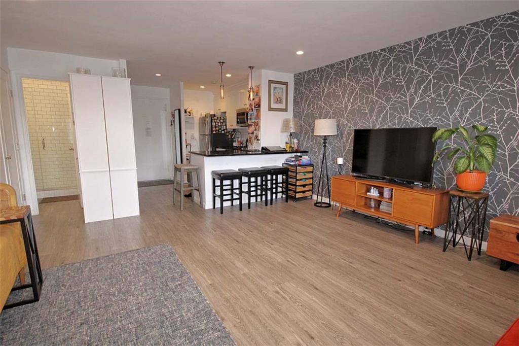 1000 Clove Road 7G, Staten  Island, New York, 10301 image 6