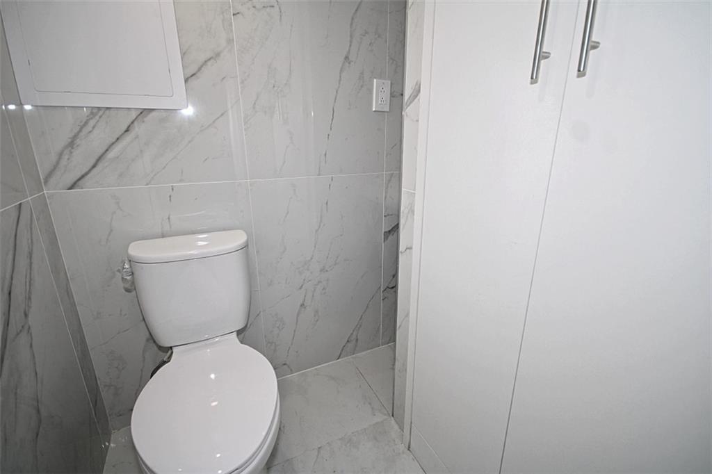 298 Bay 14th Street, Brooklyn, New York, 11214 image 29