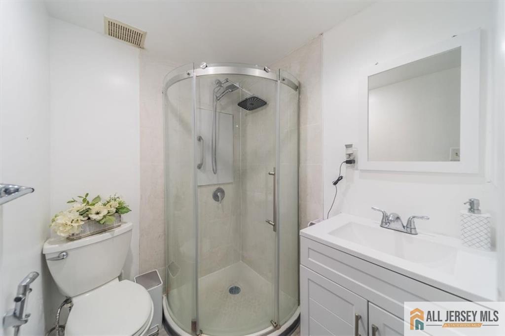 47 Pheasant Run 47, Edison, NJ, 08820 image 19