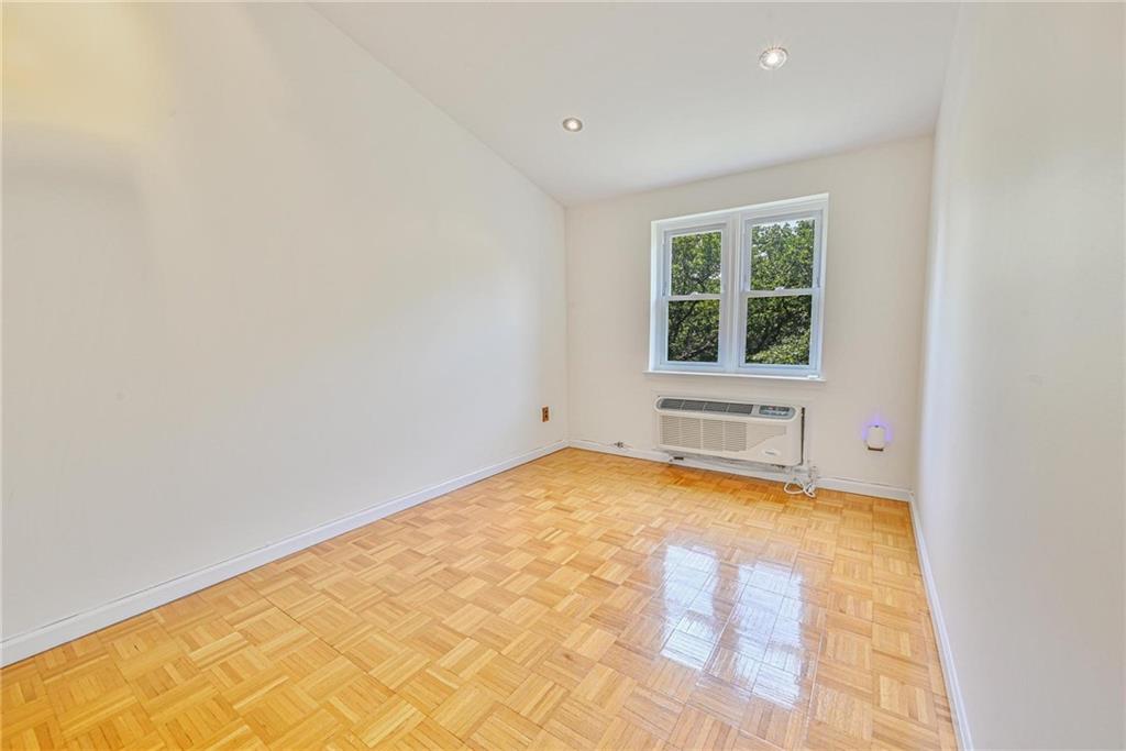 122 Prospect Park 10, Brooklyn, New York, 11218 image 11