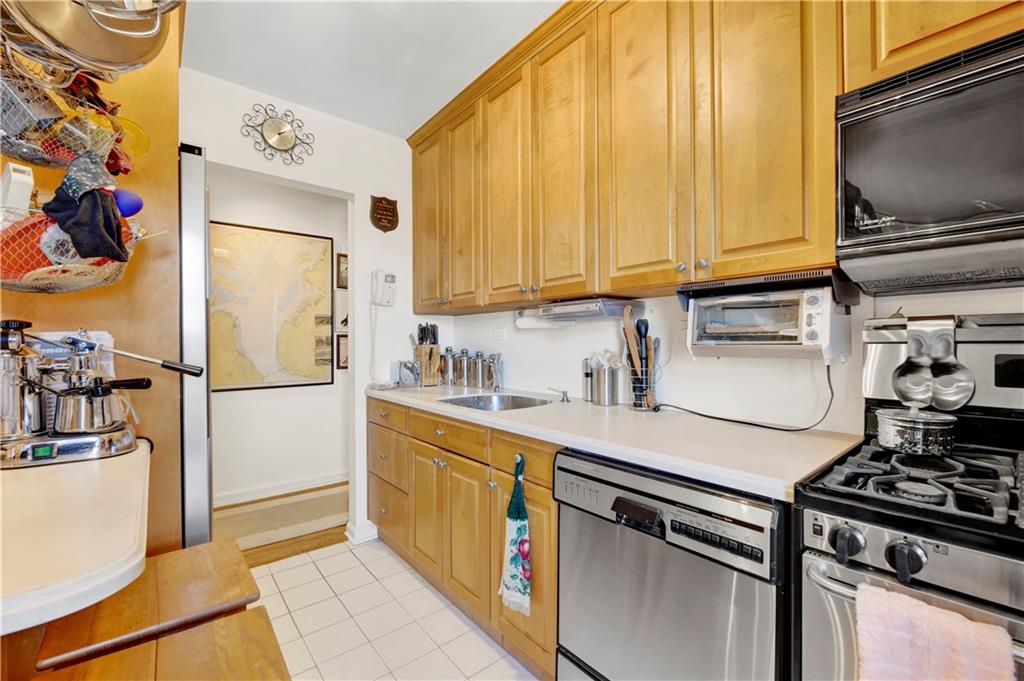 131 74th Street 6J, Brooklyn, New York, 11209 image 9