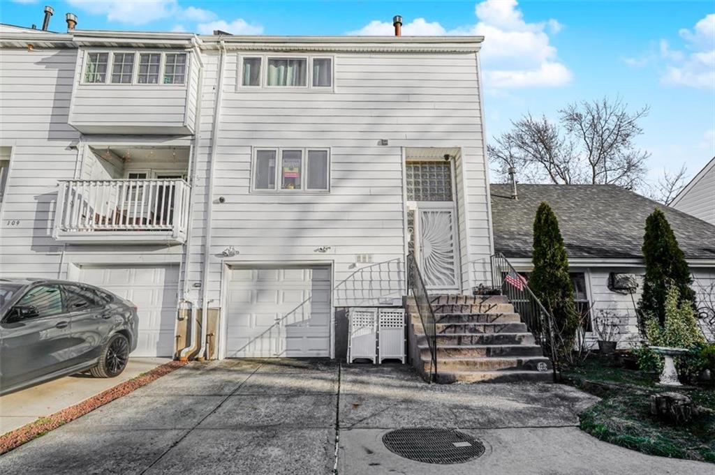 111 Hampton Green, Staten  Island, New York, 10312 image 21