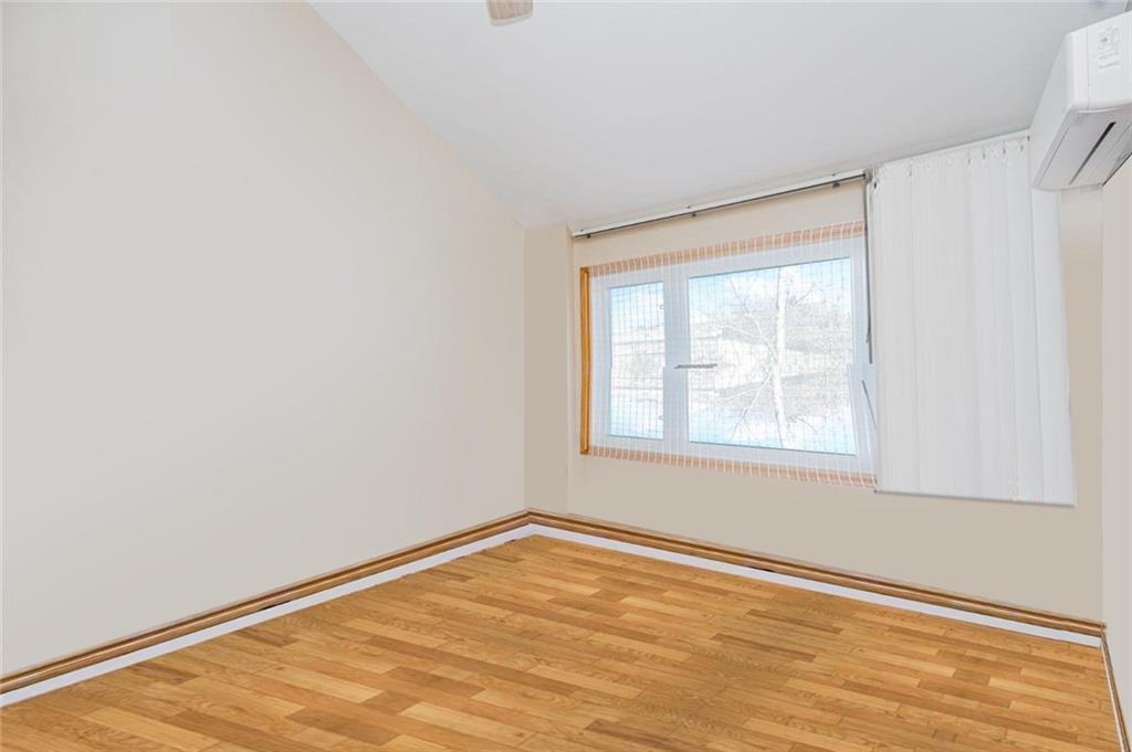 111 Hampton Green, Staten  Island, New York, 10312 image 10