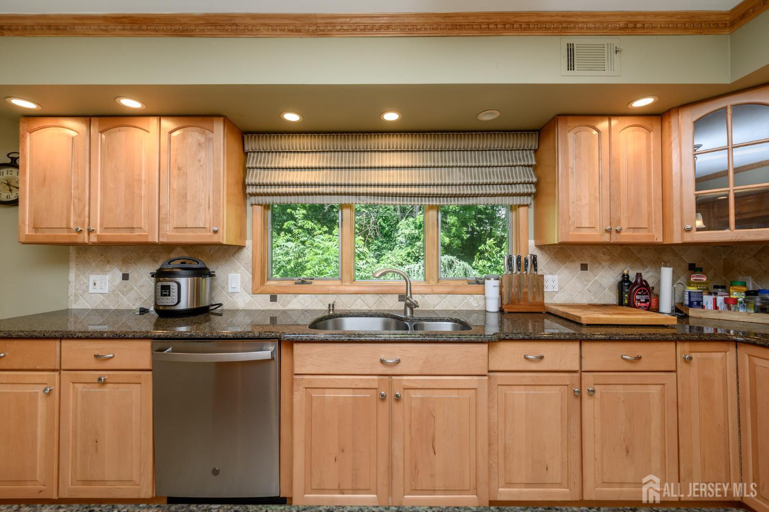 2 Malibu Drive, Sparta, NJ, 07871 image 12