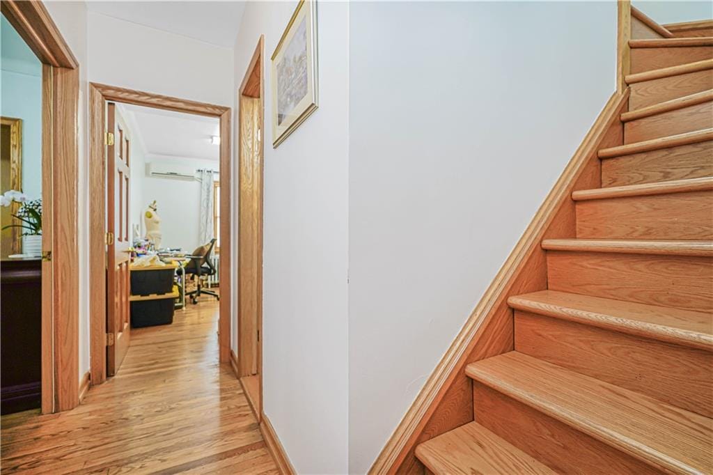 118 Van Cortlandt Avenue, Staten  Island, New York, 10301 image 15