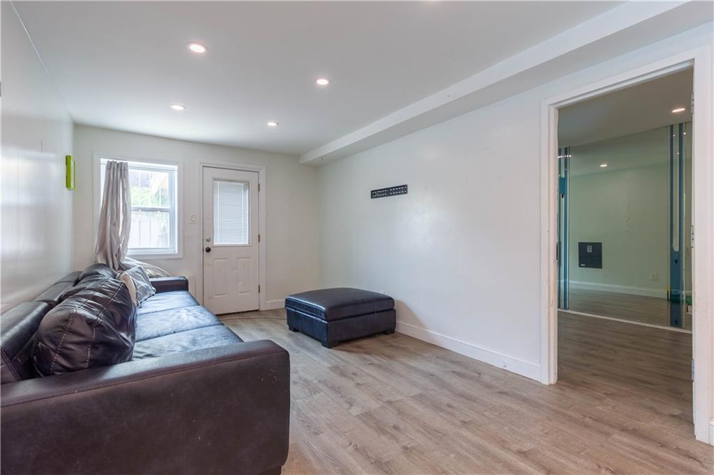 46 Rutherford Place, Brooklyn, New York, 11214 image 11