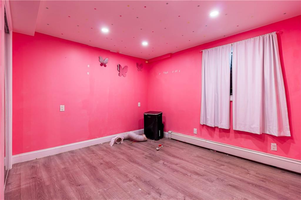 46 Rutherford Place, Brooklyn, New York, 11214 image 14
