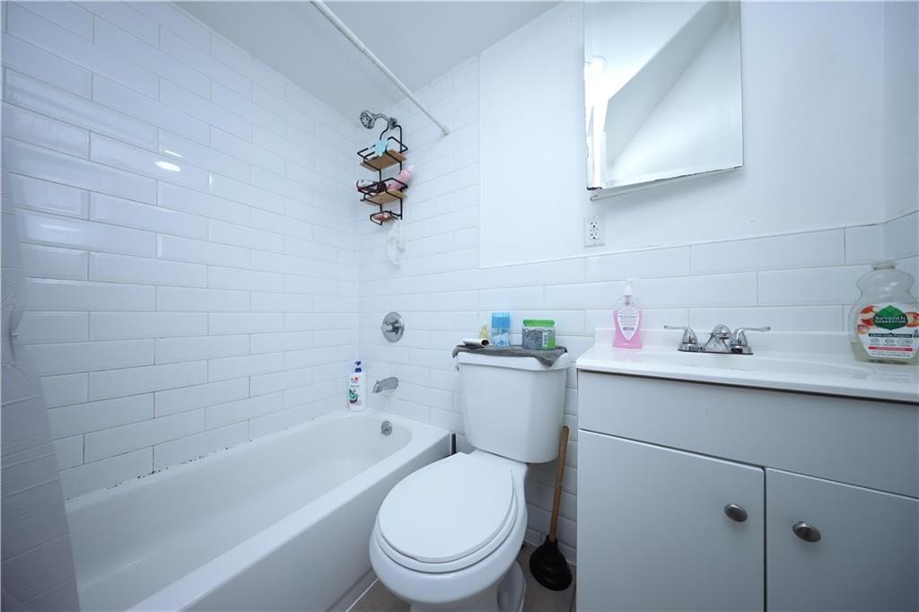 243 Wyona Street, Brooklyn, New York, 11207 image 6