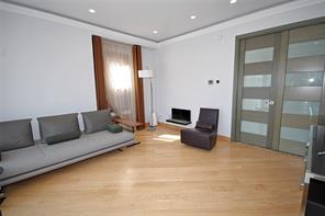 164 Oxford Street, Brooklyn, New York, 11235 image 13
