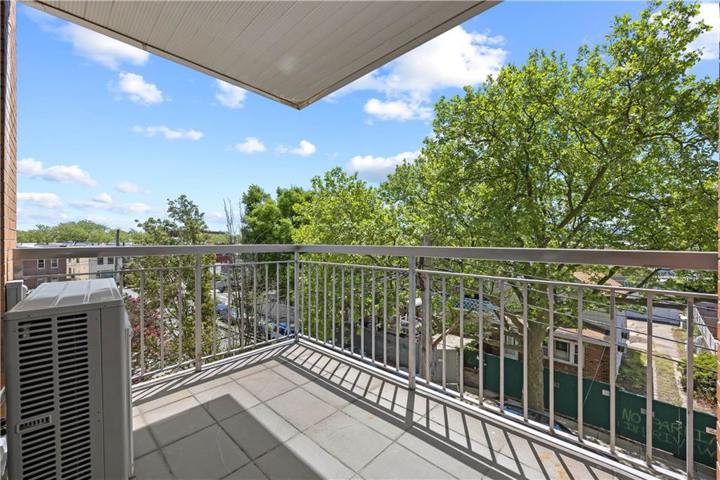 71 Village Rd North 3E, Brooklyn, New York, 11223 image 12
