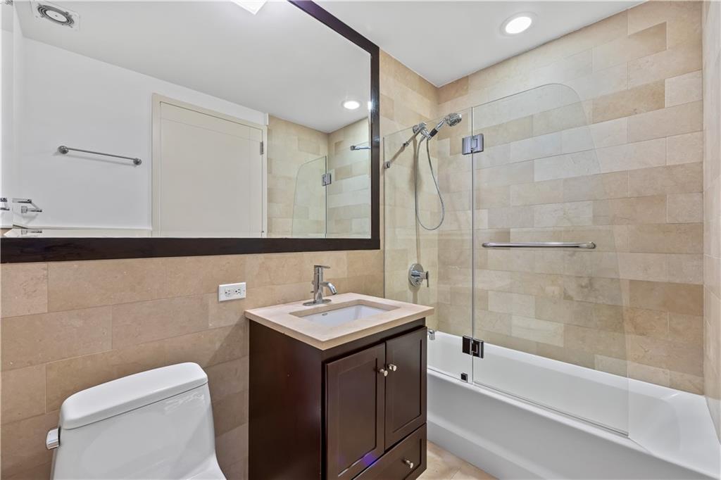 71 Village Rd North 3E, Brooklyn, New York, 11223 image 16