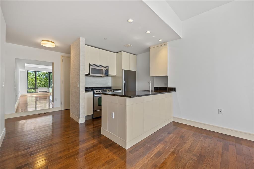 71 Village Rd North 3E, Brooklyn, New York, 11223 image 6