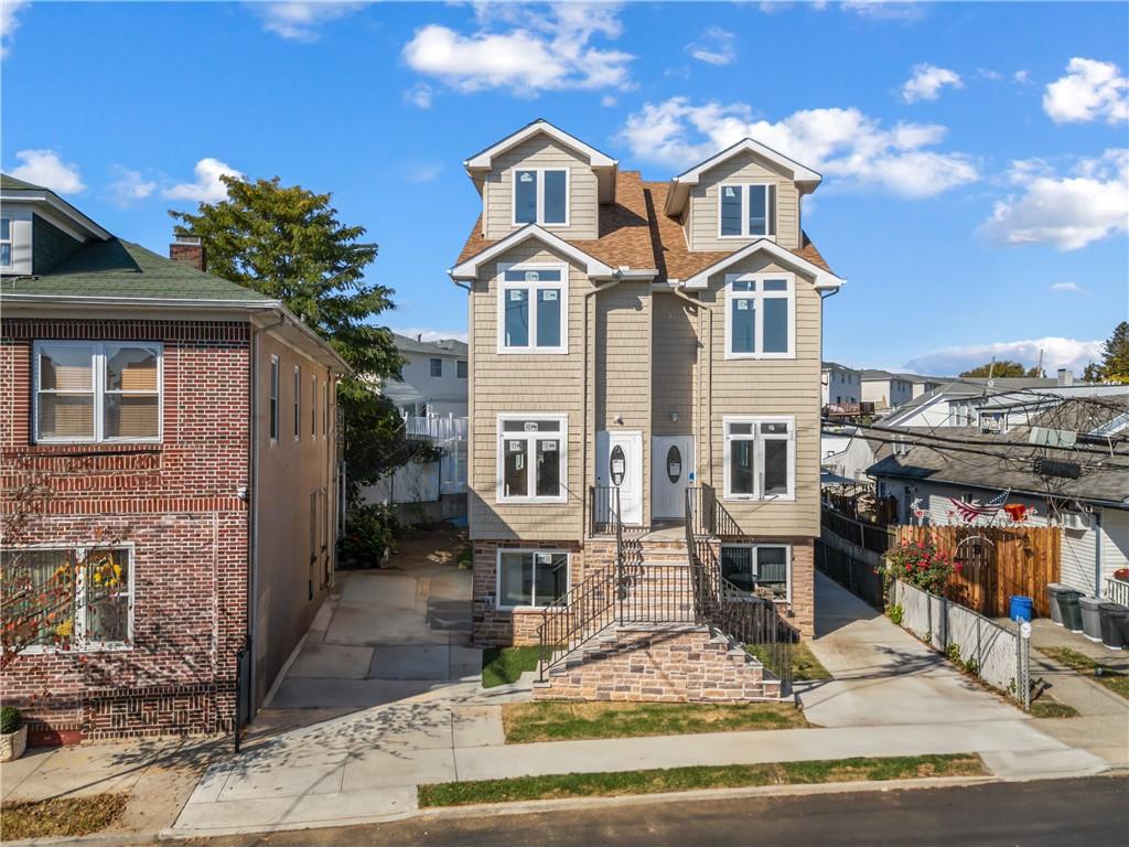 91 Robin Road, Staten  Island, New York, 10305
