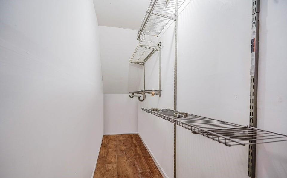 32 Kelly Boulevard, Staten  Island, New York, 10314 image 20