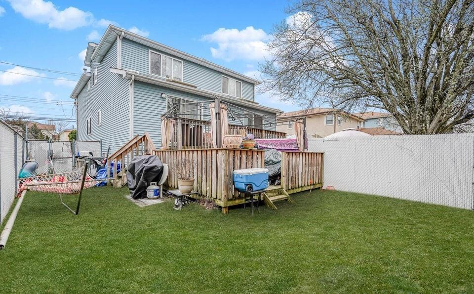 32 Kelly Boulevard, Staten  Island, New York, 10314 image 24