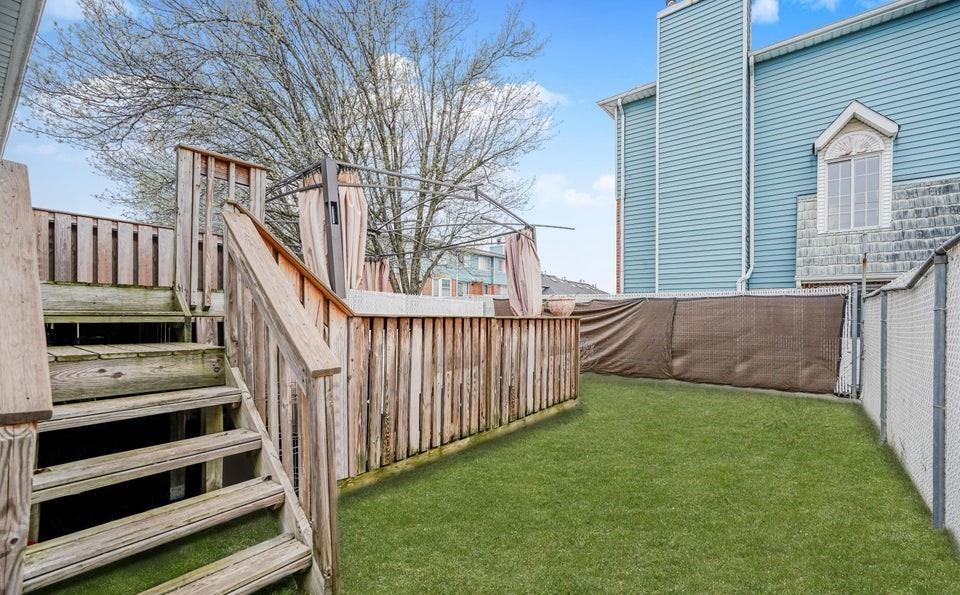 32 Kelly Boulevard, Staten  Island, New York, 10314 image 25