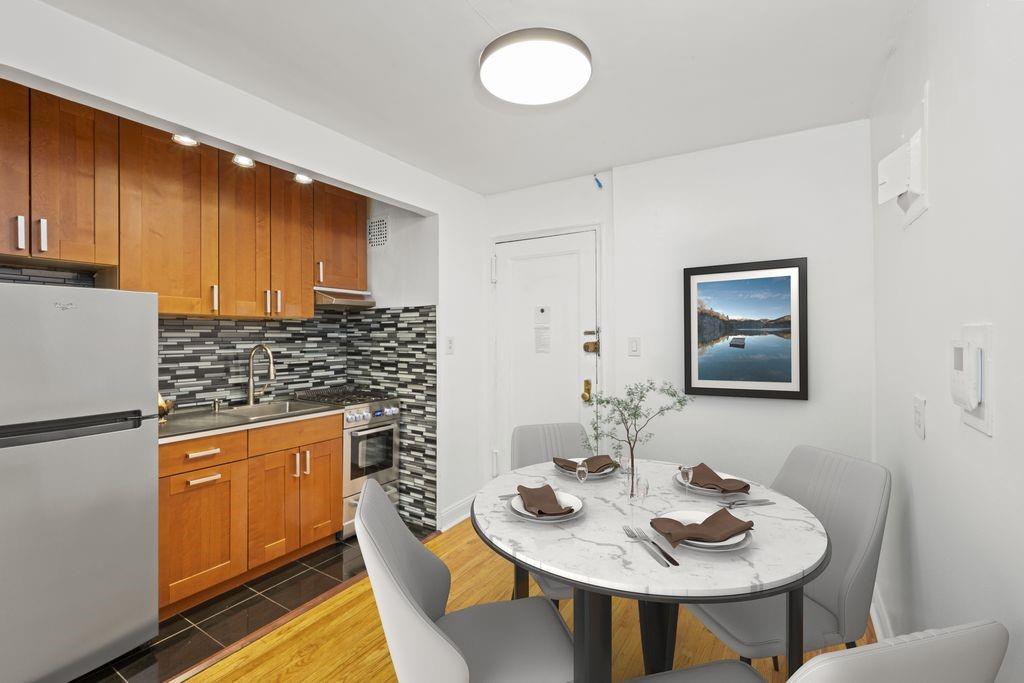 15 Oliver Street 3C Image 3