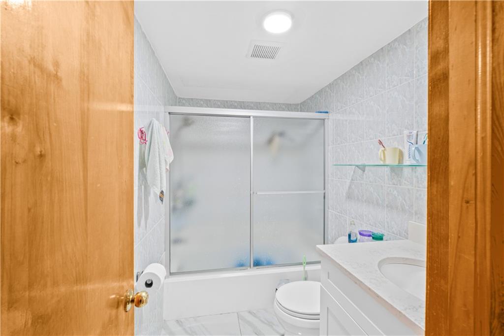 109 Bay 38th Street, Brooklyn, New York, 11214 image 24