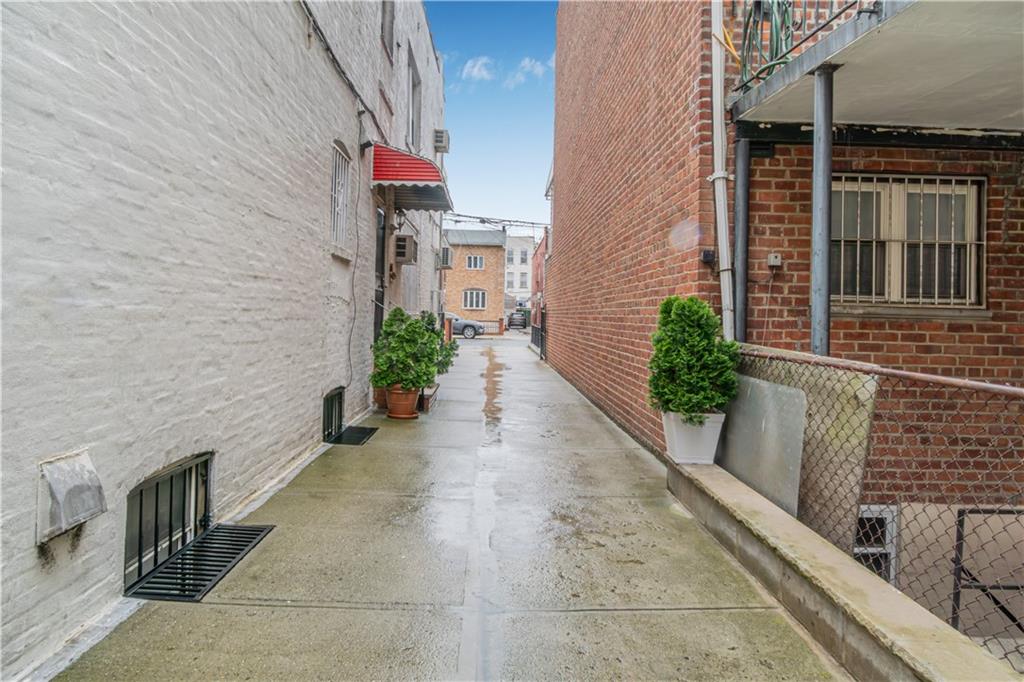 109 Bay 38th Street, Brooklyn, New York, 11214 image 27