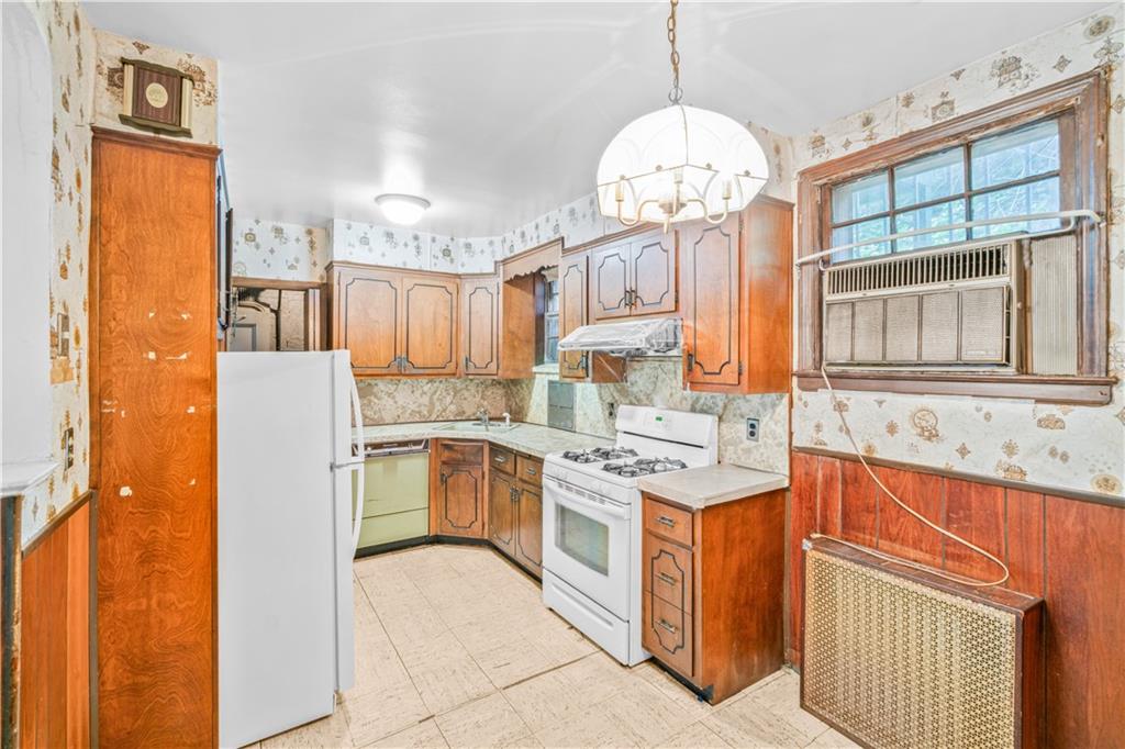 1484 East 16th Street, Brooklyn, New York, 11230